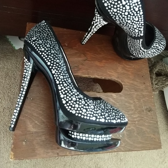 Shi by Journeys Platform High Heels FINAL WEEK - Picture 2 of 8